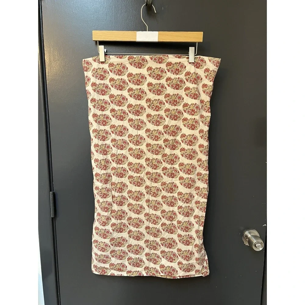 Pottery Barn Paisley Red Floral 2 Standard Pillowcases
